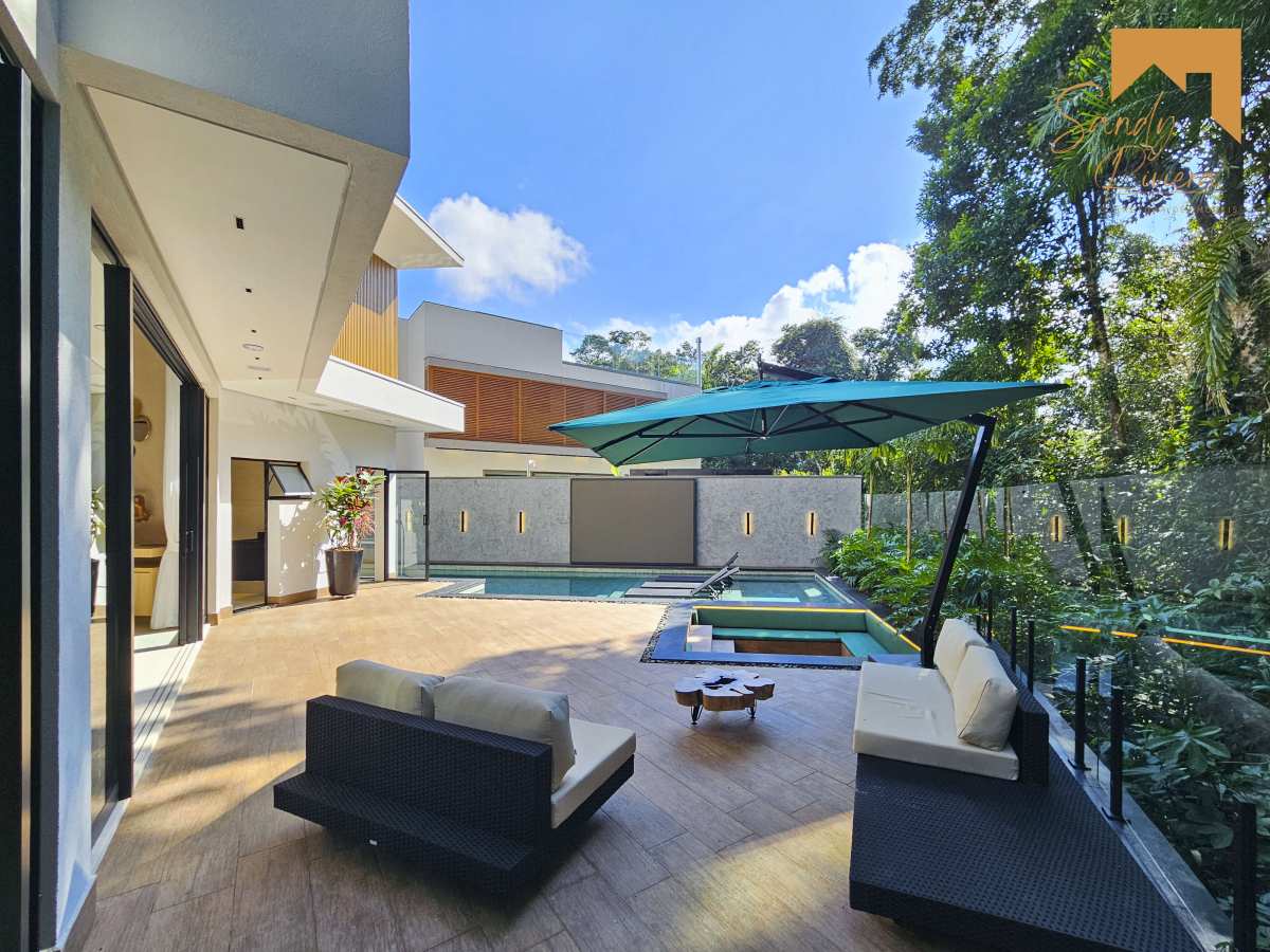 Belíssima Casa de Alto Padrão à Venda na Riviera de São Lourenço – Módulo 11 - Sandy Riviera