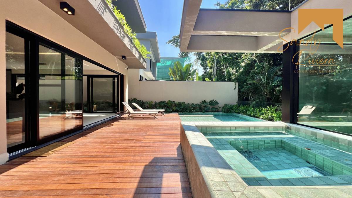 Casa a venda na Riviera de São Lourenço - Sandy Riviera