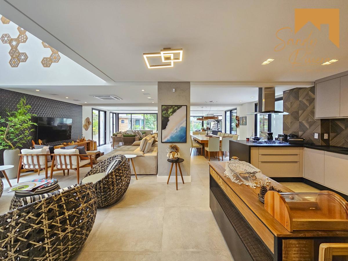 Casa a venda na Riviera de São Lourenço - Sandy Riviera