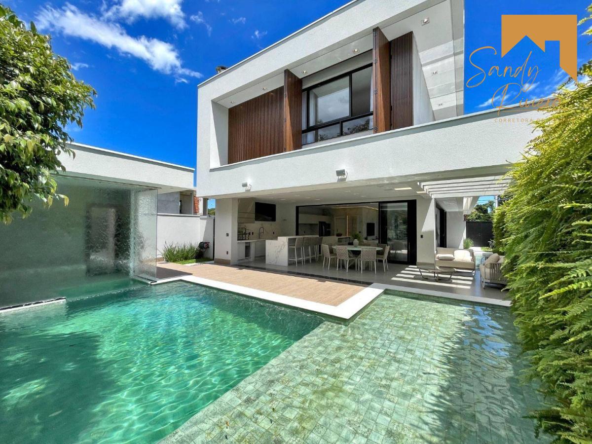 Casa de Alto Padrão à Venda na Riviera de São Lourenço - Sandy Riviera