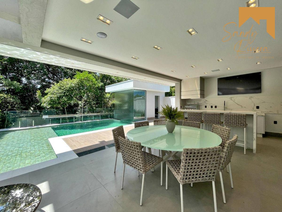 Casa de Alto Padrão à Venda na Riviera de São Lourenço - Sandy Riviera
