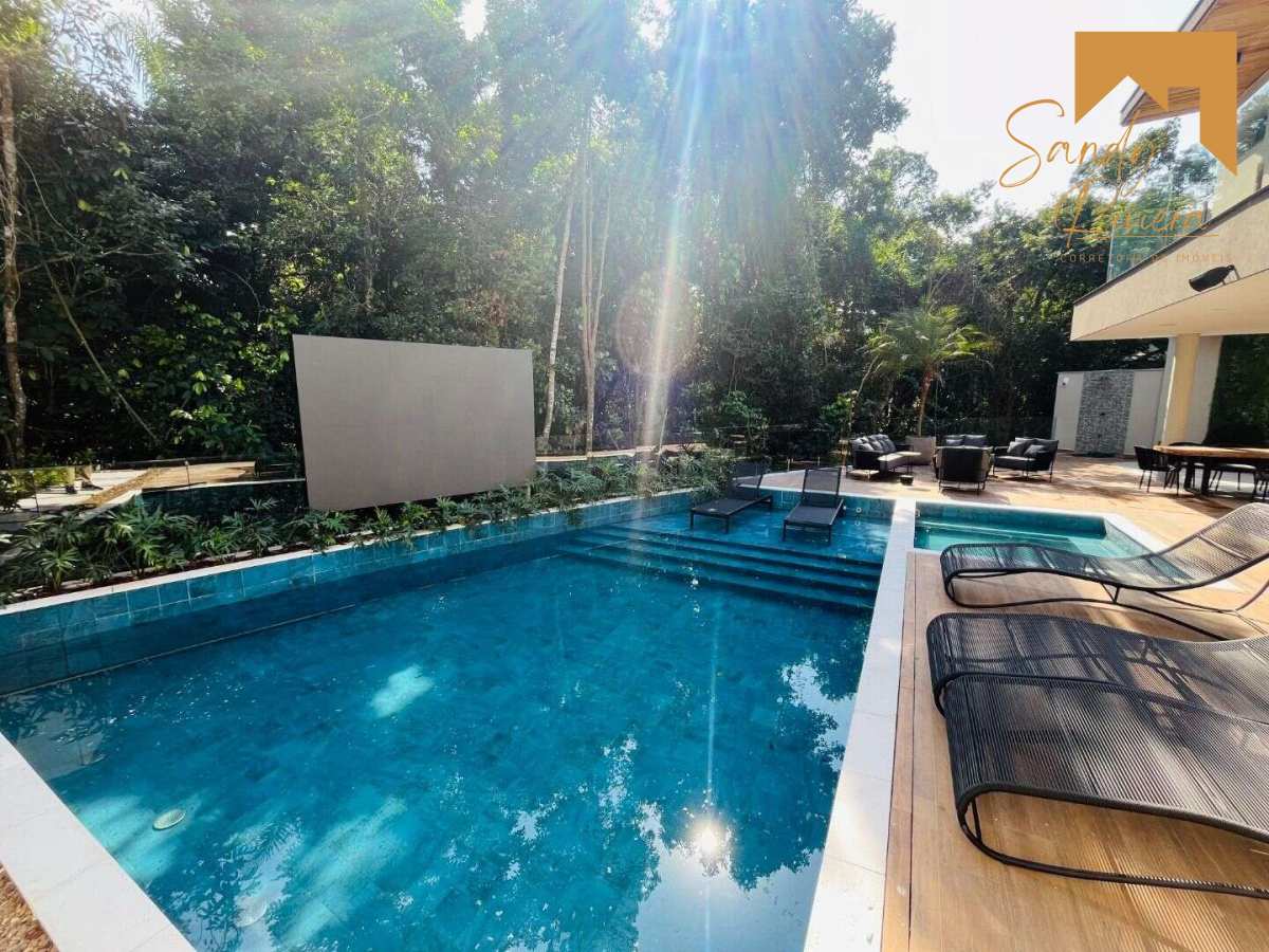 Casa de Alto Padrão à Venda – Jardins do Golf | Riviera de São Lourenço – Módulo 12 - Sandy Riviera