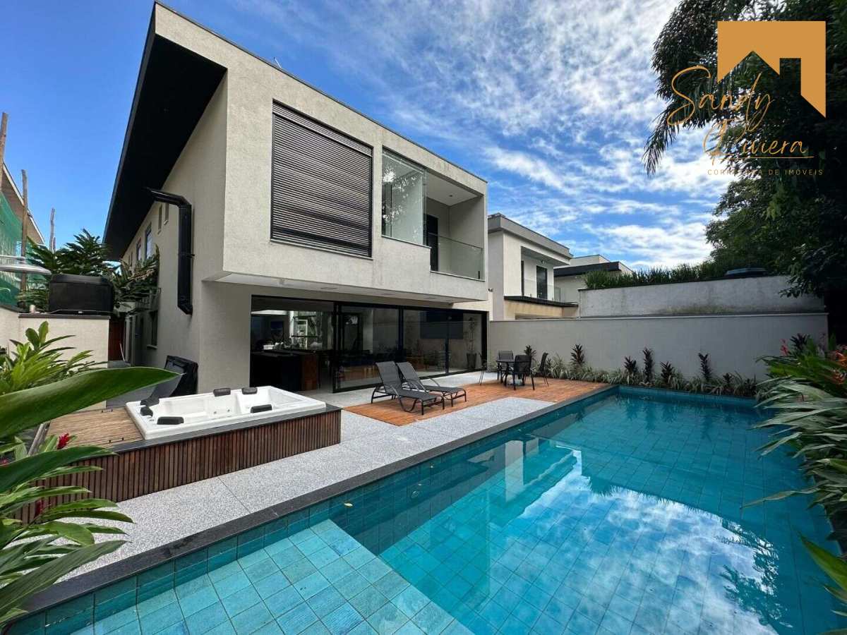 Casa de alto padrão a venda na Riviera de São Lourenço - Sandy Riviera