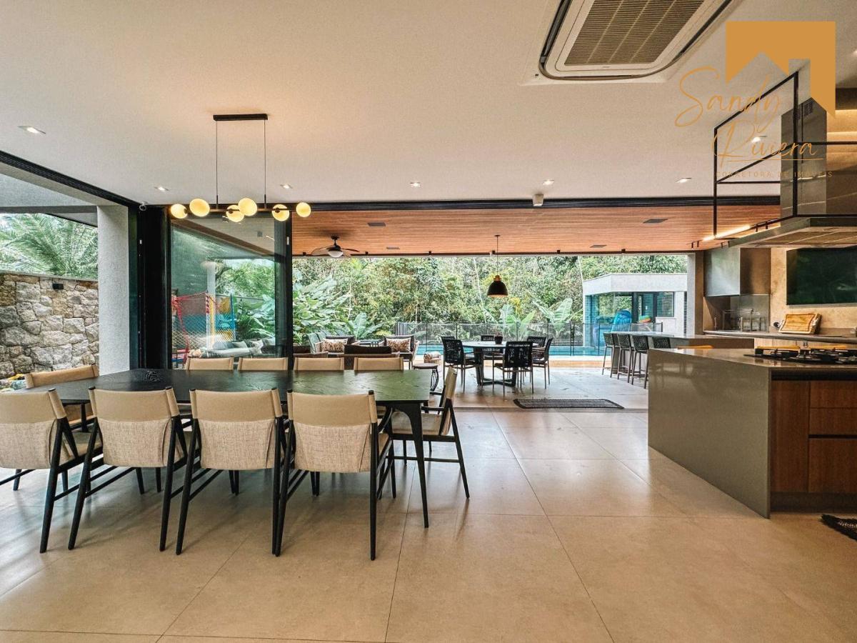 Casa de alto padrão a venda na Riviera de São Lourenço - Sandy Riviera